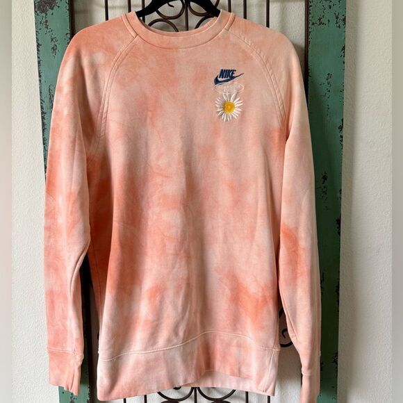 Nike soft terry "From Beaverton With Love" slogan & "Have a Nike Day tie-dyed. - Picture 1 of 9